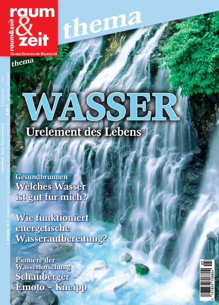 Großer Wasserfall mit fließendem Wasser über Felsen und grüner Vegetation als Symbol für die Kraft und Lebendigkeit des Wassers.